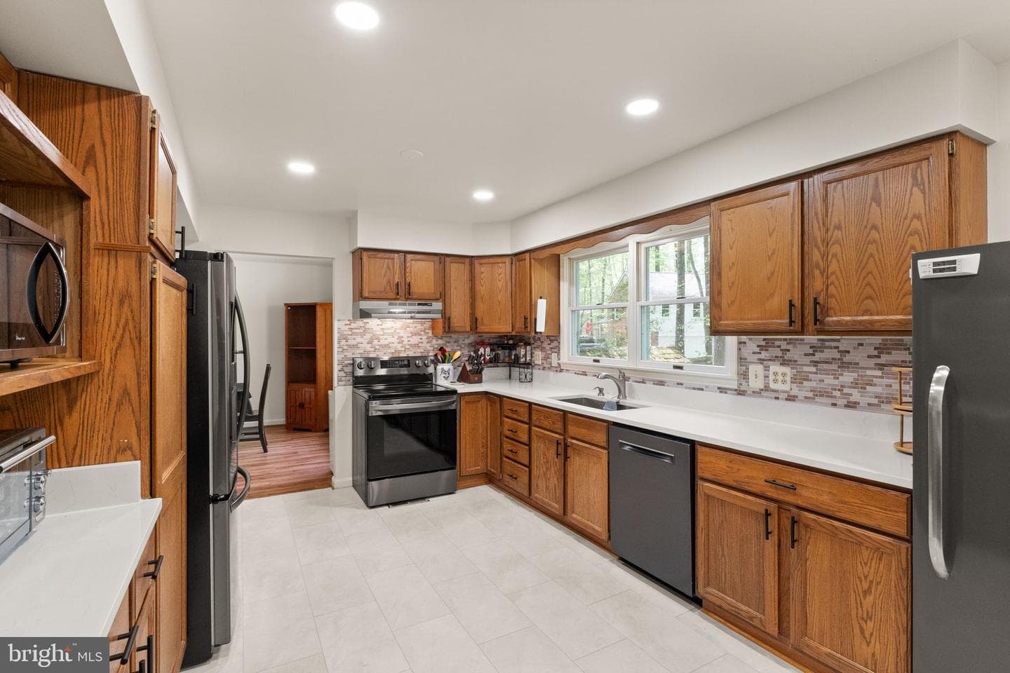 11794 Target Court photo 12