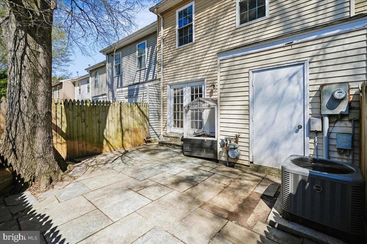 5203 Quince Court photo 8