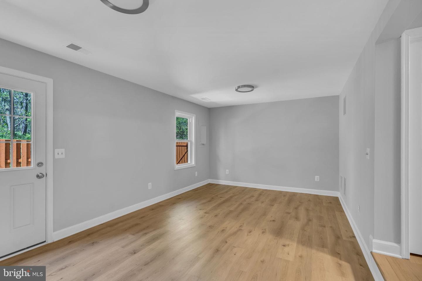 1700 Wigglesworth Way photo 29
