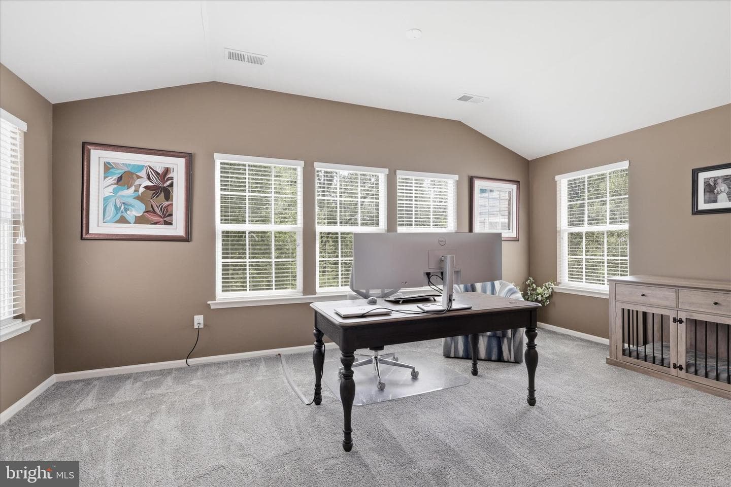 16603 Space More Circle photo 34