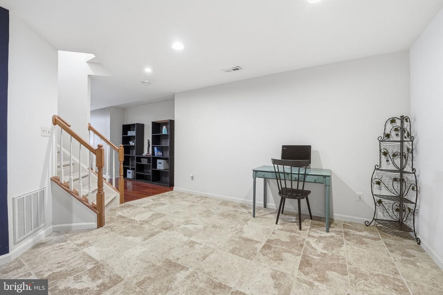 7864 Meadowgate Drive photo 45
