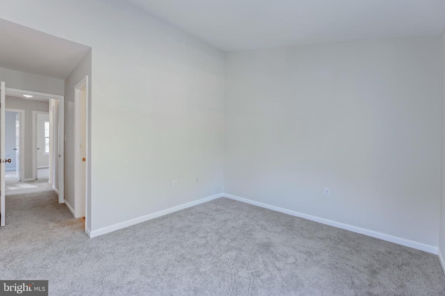 5121 Spring Branch Boulevard photo 17