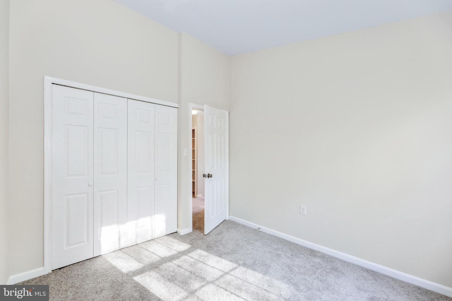 5121 Spring Branch Boulevard photo 26