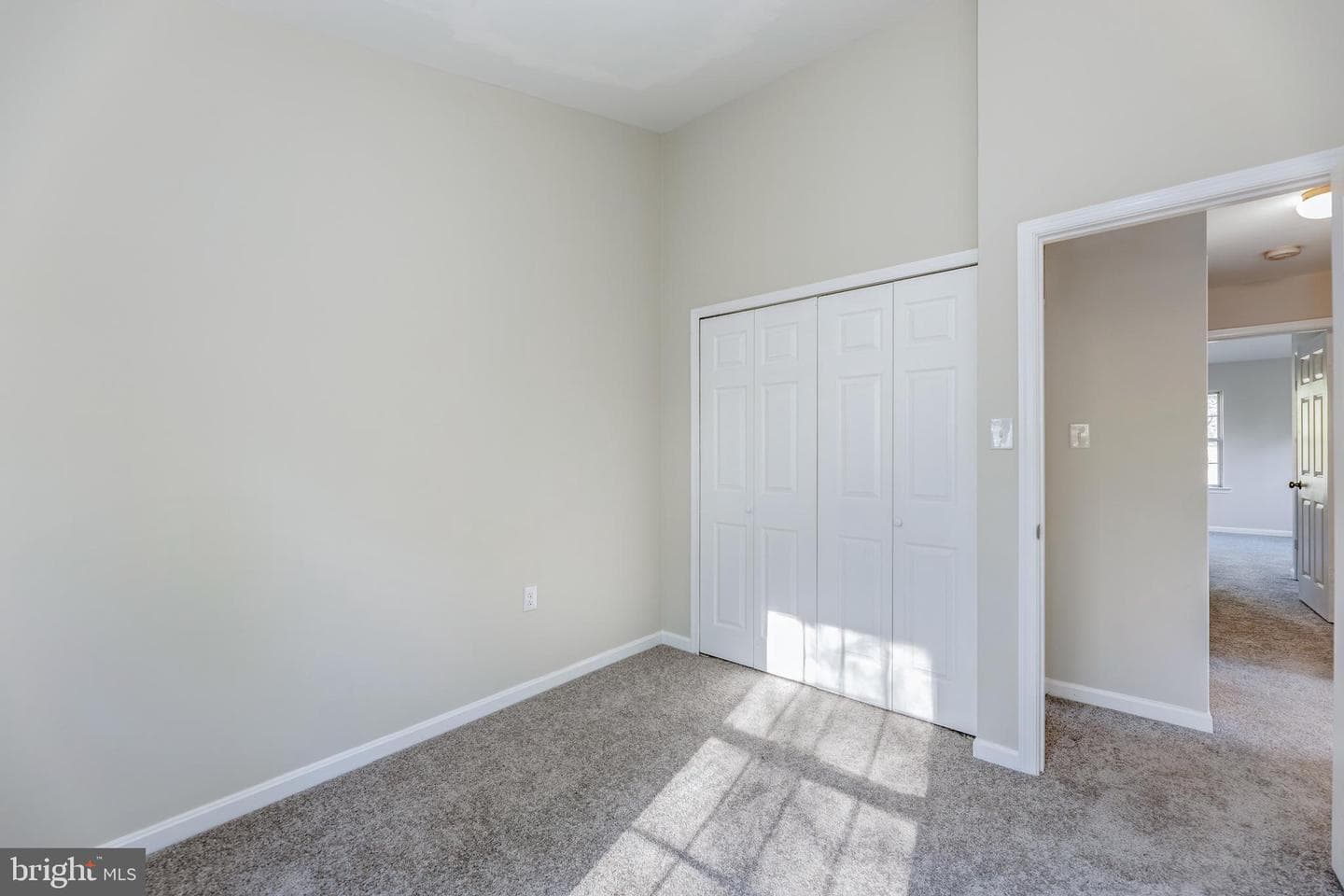 5121 Spring Branch Boulevard photo 27