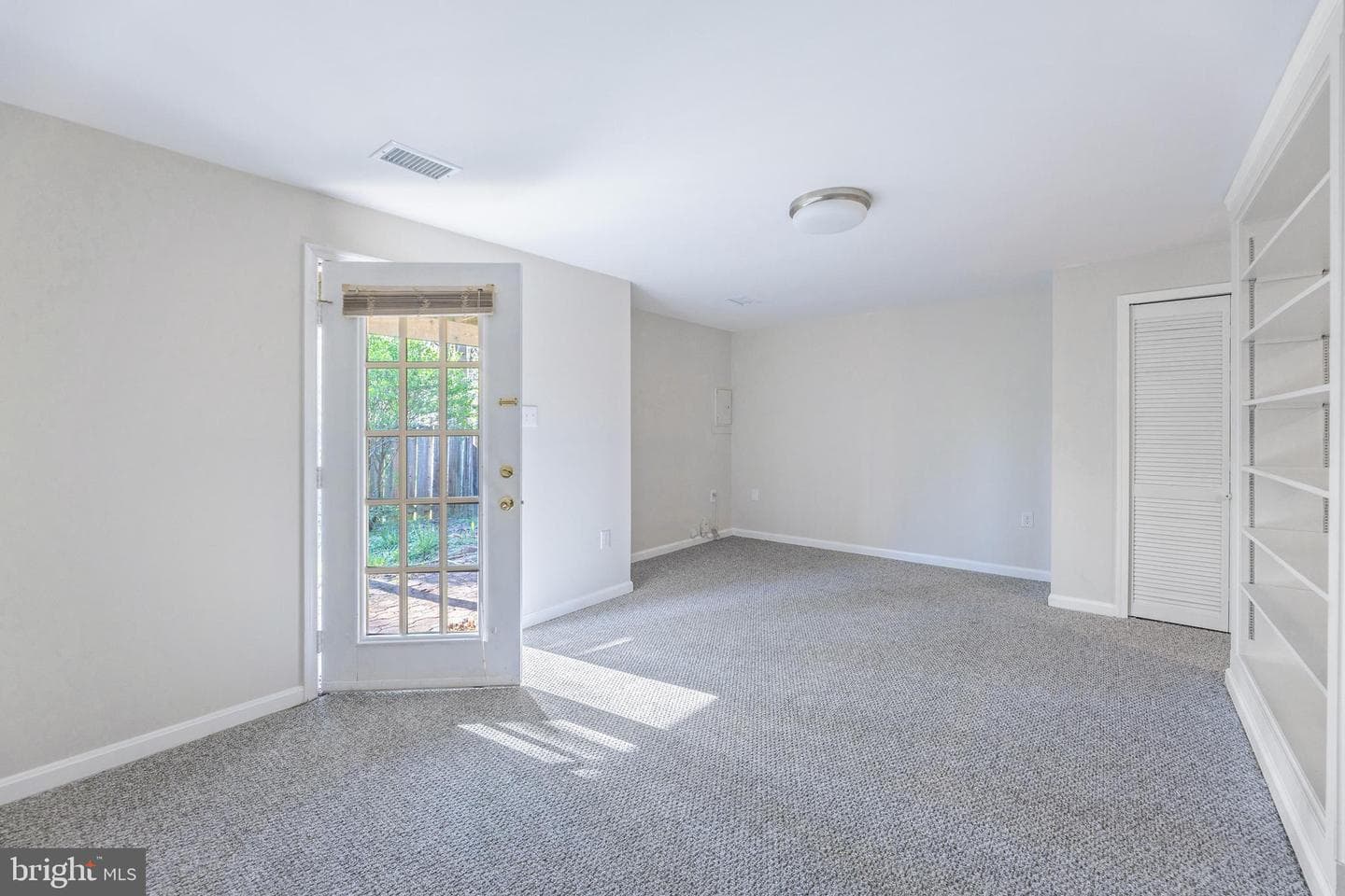 5121 Spring Branch Boulevard photo 31