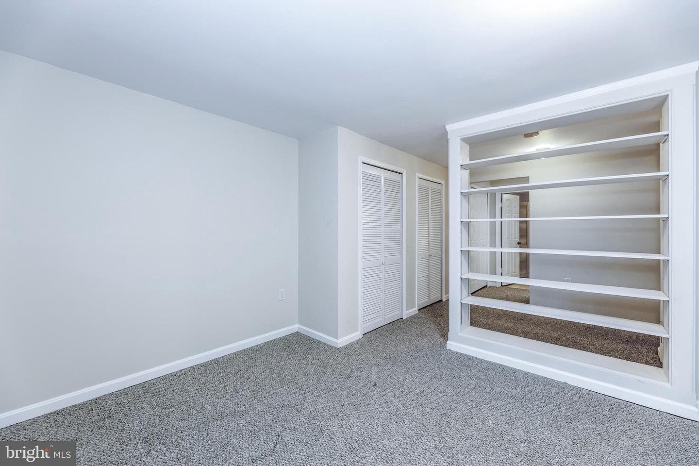 5121 Spring Branch Boulevard photo 32
