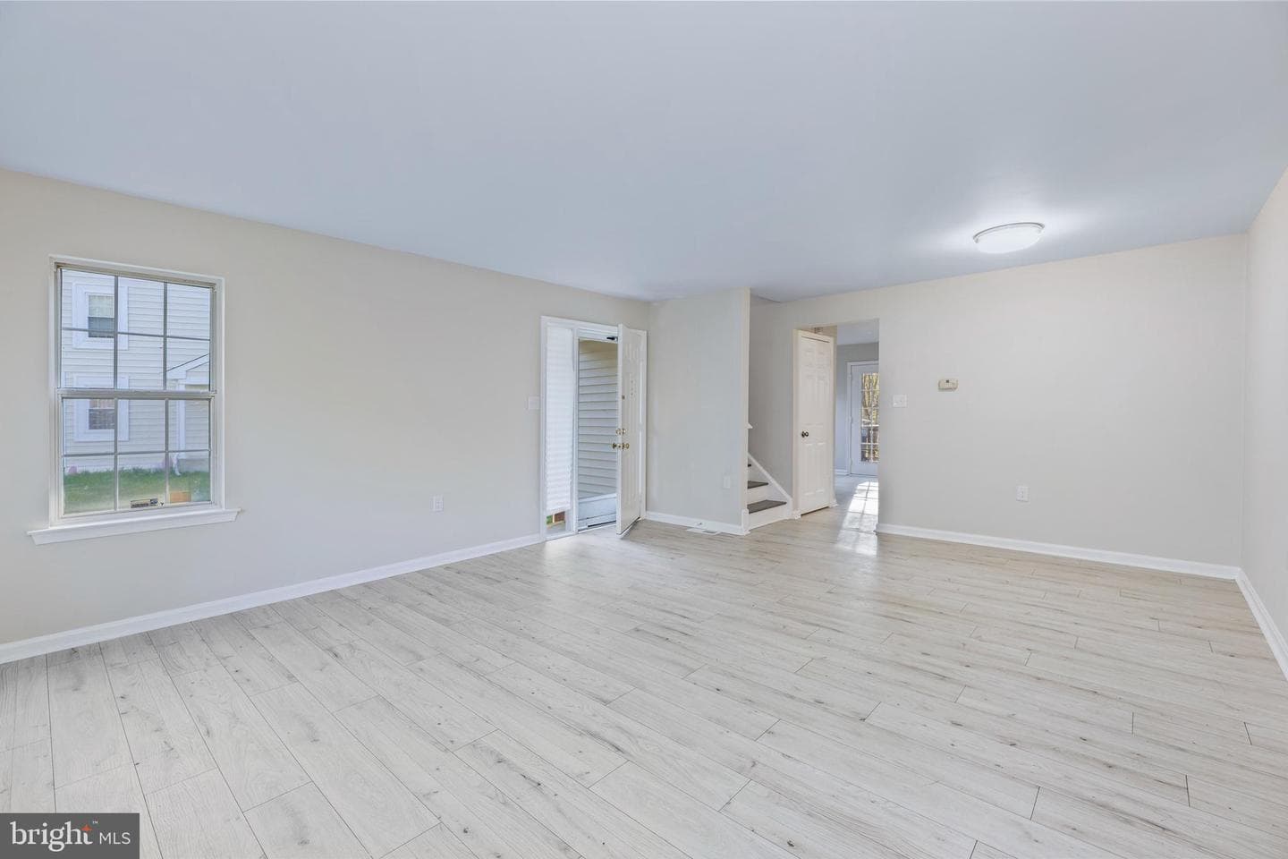 5121 Spring Branch Boulevard photo 4