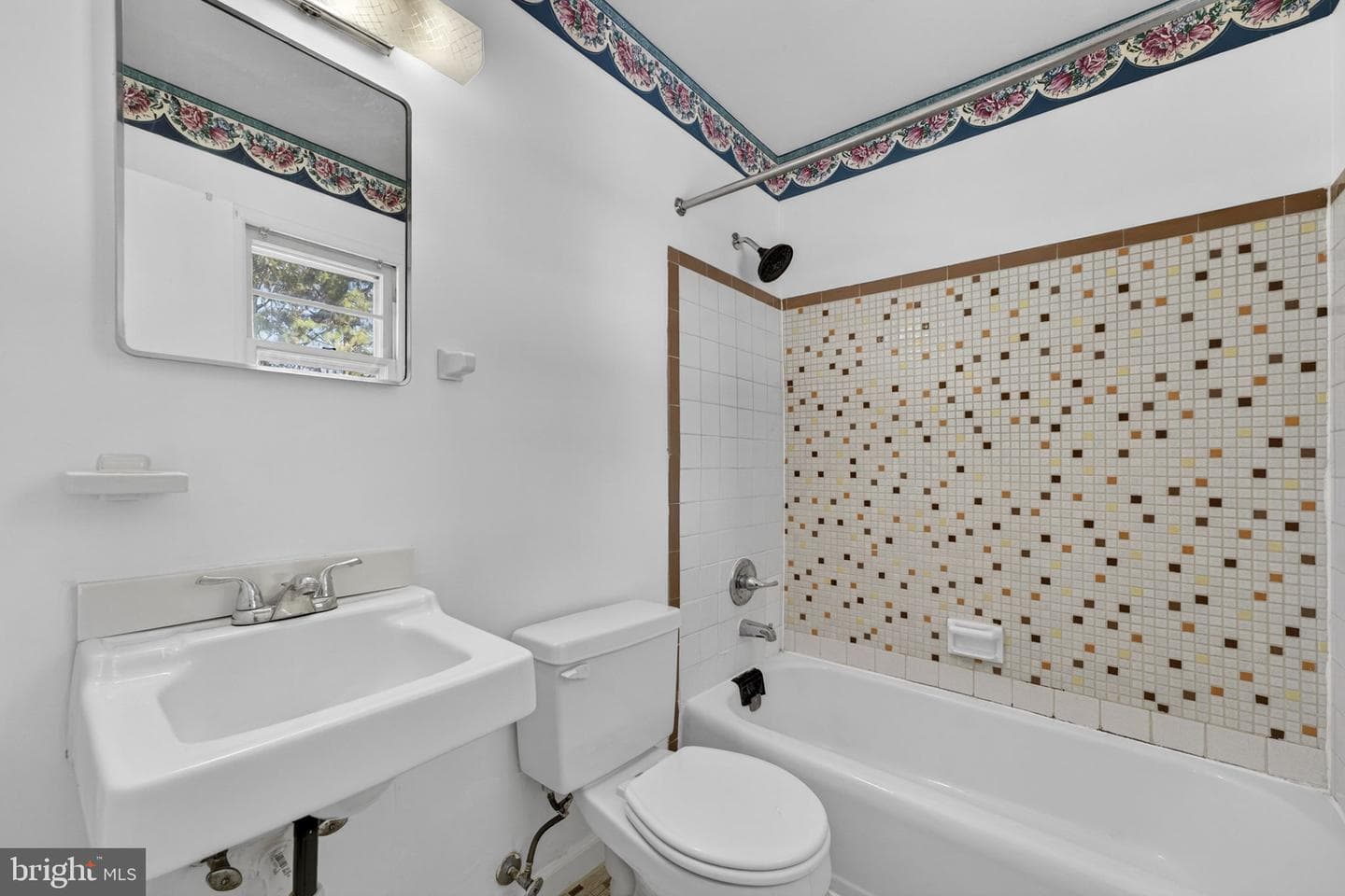 9812 Lomond Drive photo 31