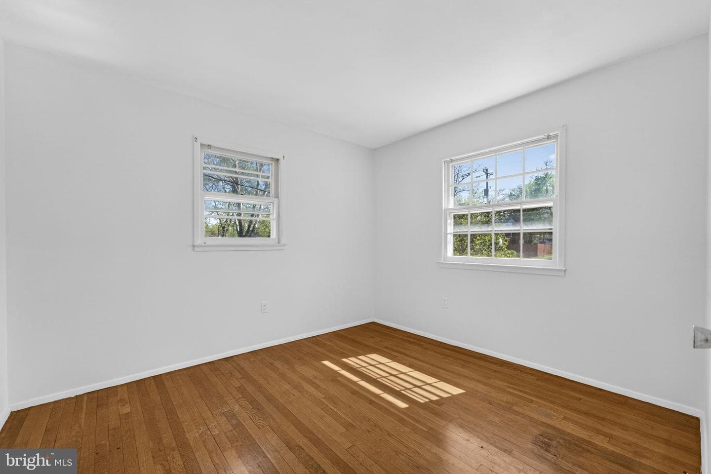 9812 Lomond Drive photo 36