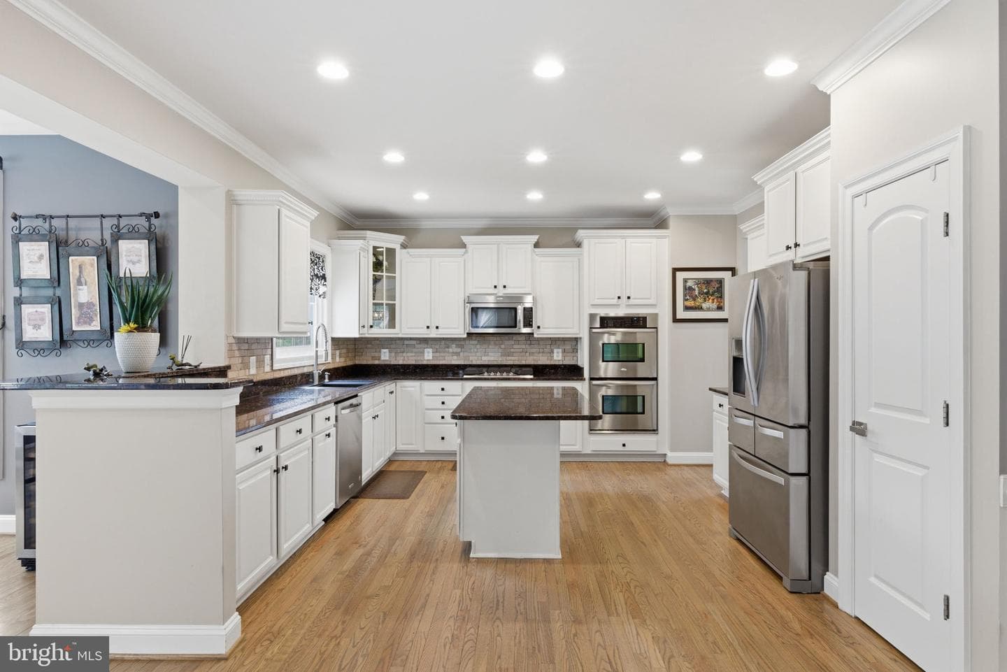 16118 Green Bay Street photo 11