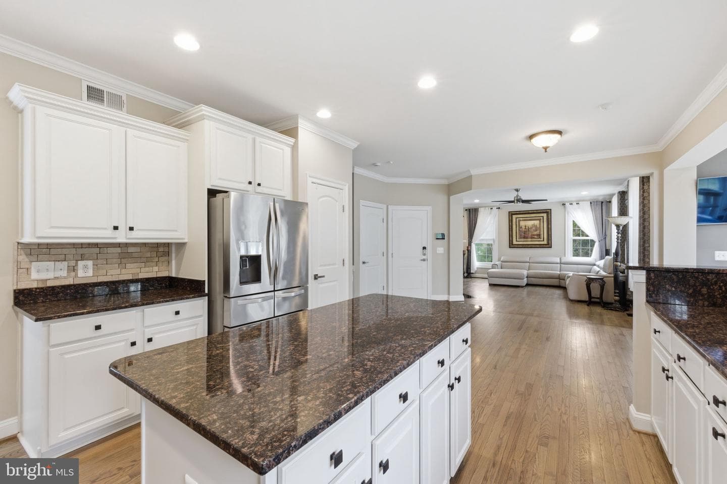 16118 Green Bay Street photo 13