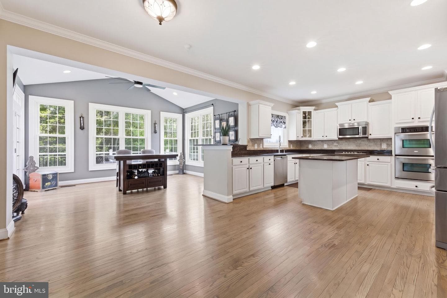 16118 Green Bay Street photo 20