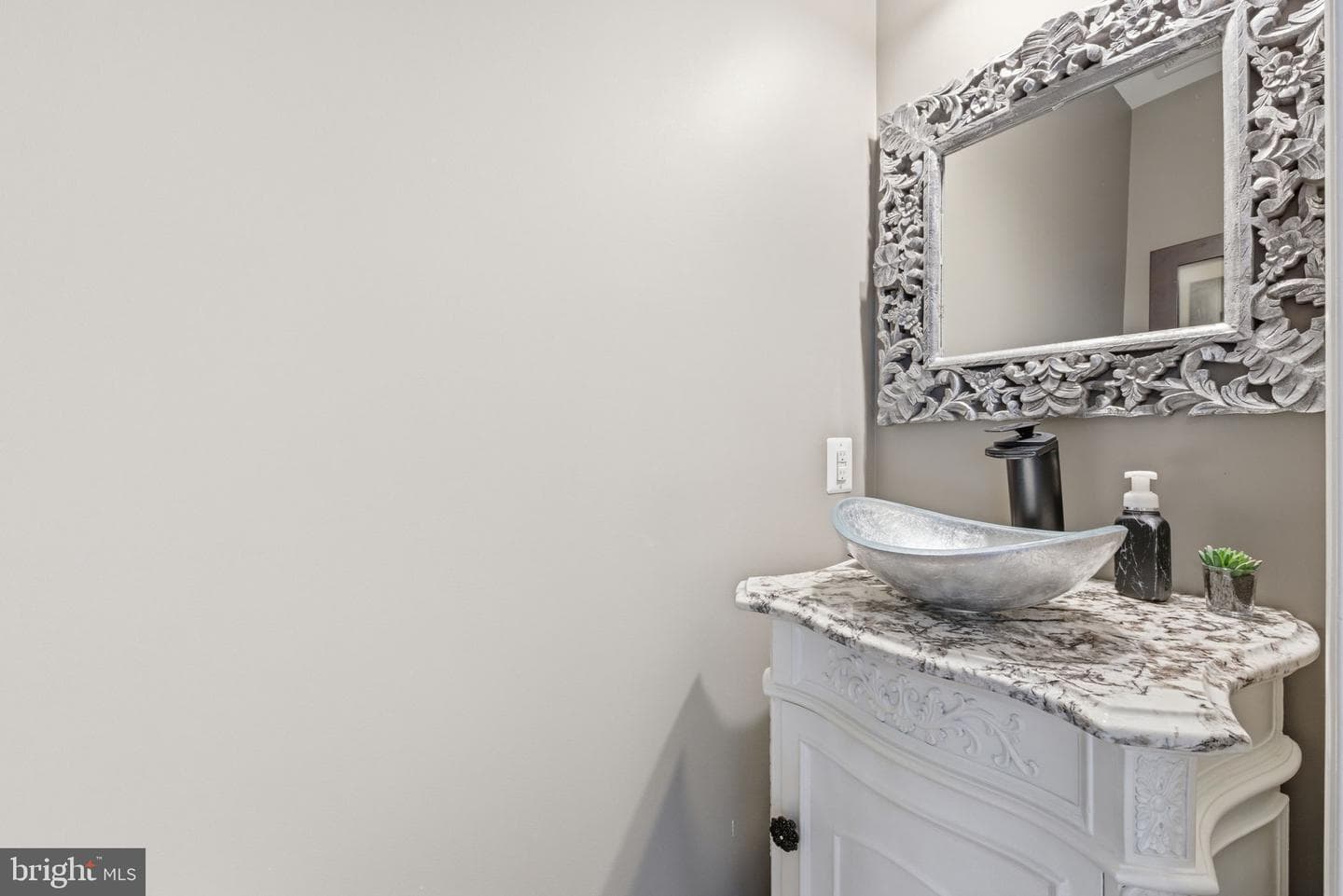 16118 Green Bay Street photo 21