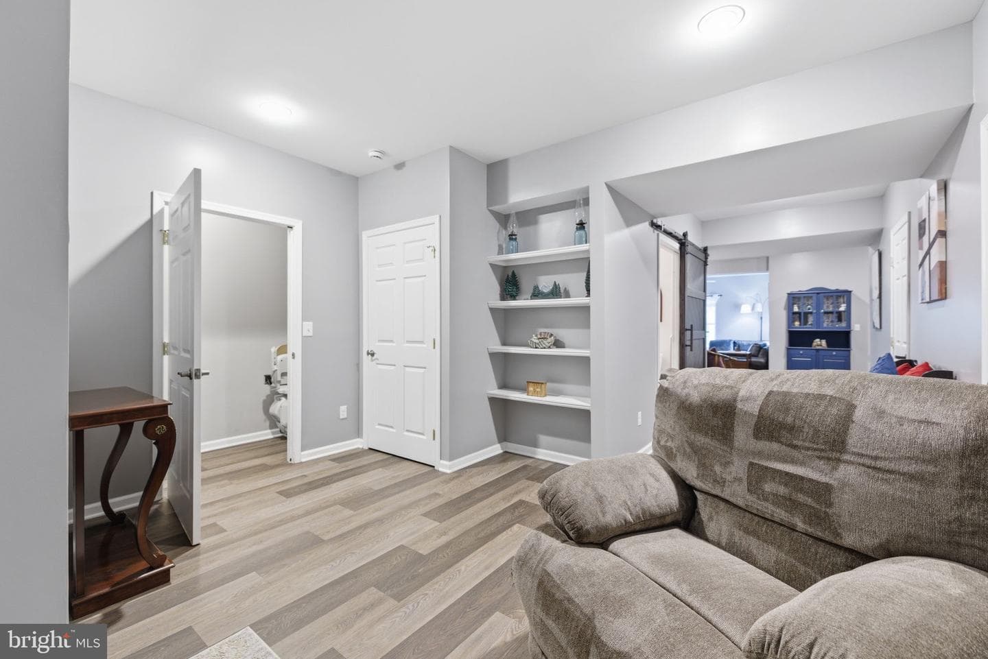 16118 Green Bay Street photo 38
