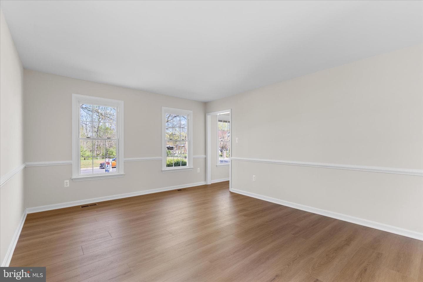 8227 Sunset Drive photo 11
