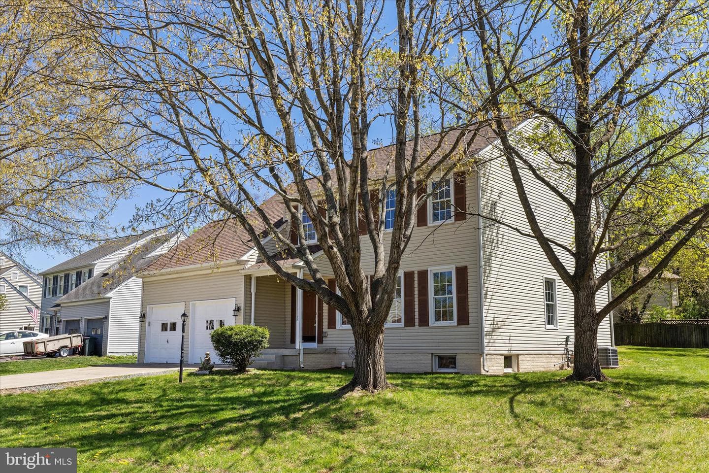8227 Sunset Drive photo 3