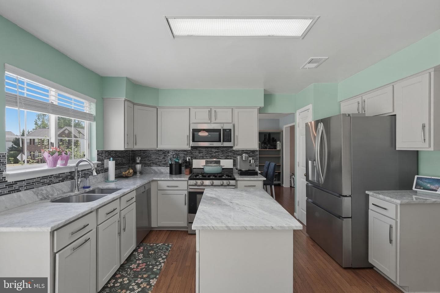 15501 Ambergate Drive photo 14