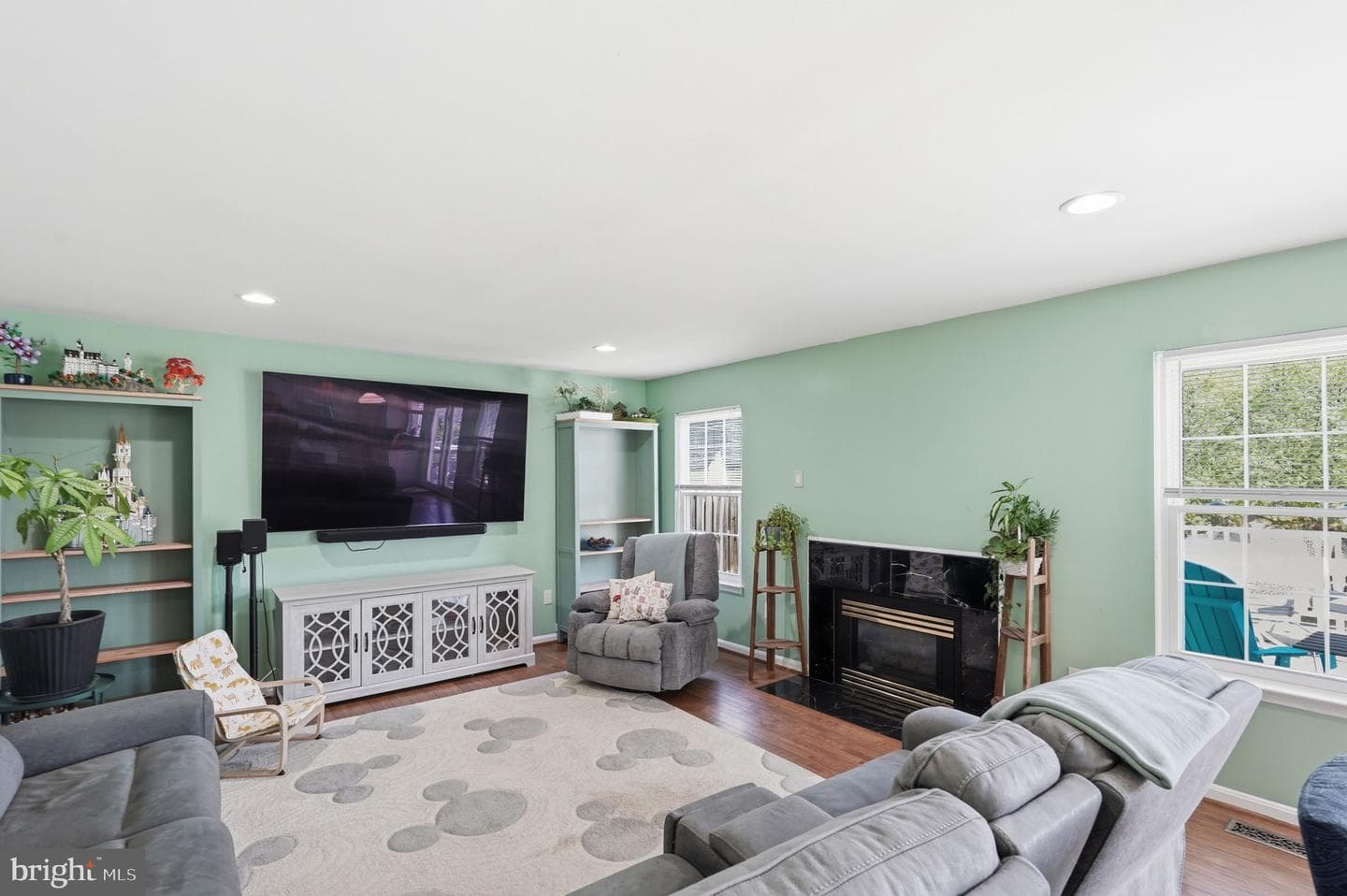 15501 Ambergate Drive photo 18