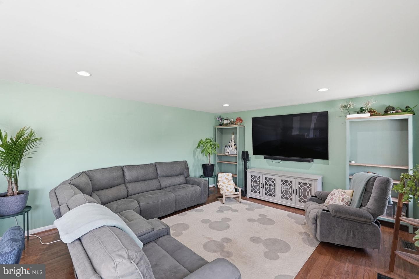 15501 Ambergate Drive photo 19