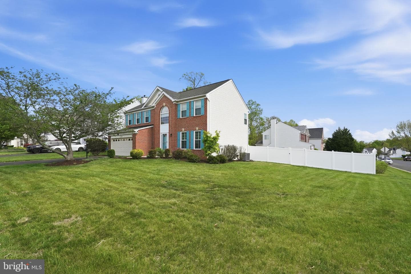 15501 Ambergate Drive photo 2