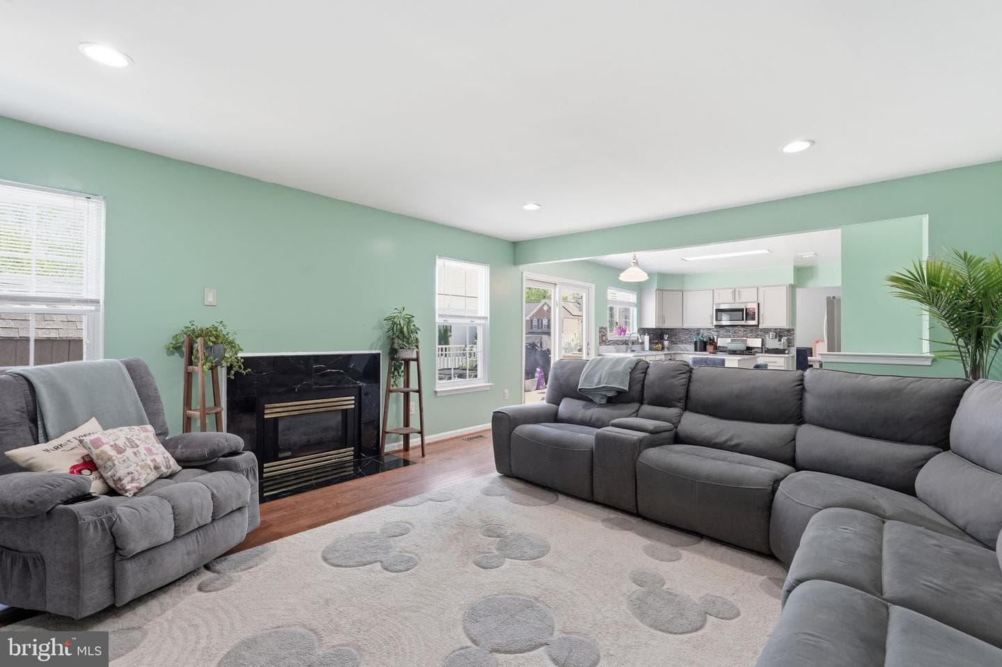 15501 Ambergate Drive photo 20