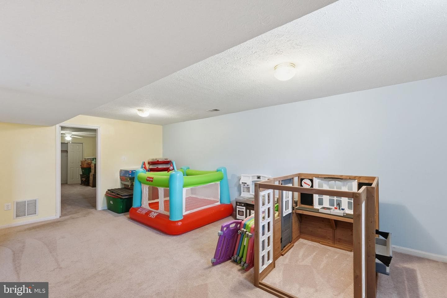15501 Ambergate Drive photo 36