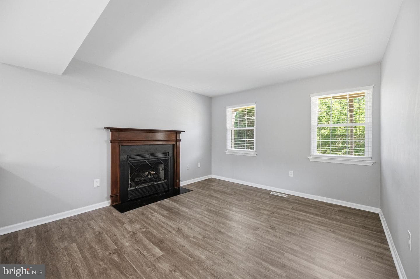 6079 Ponhill Drive photo 10