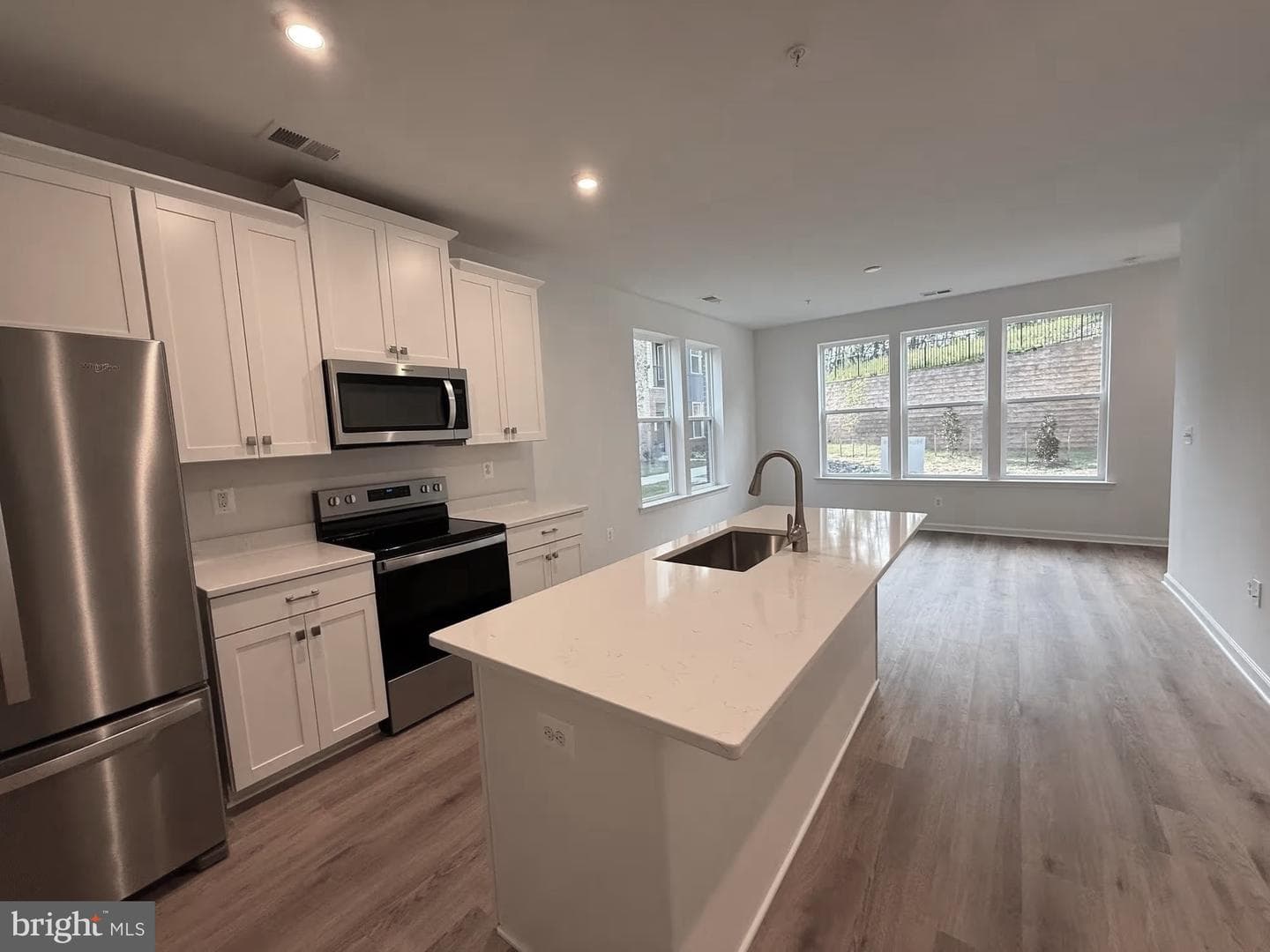 2528 Neabsco Common Place photo 4