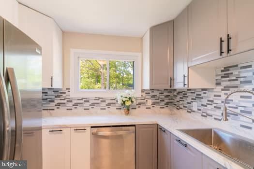 9922 Henrico Street photo 11