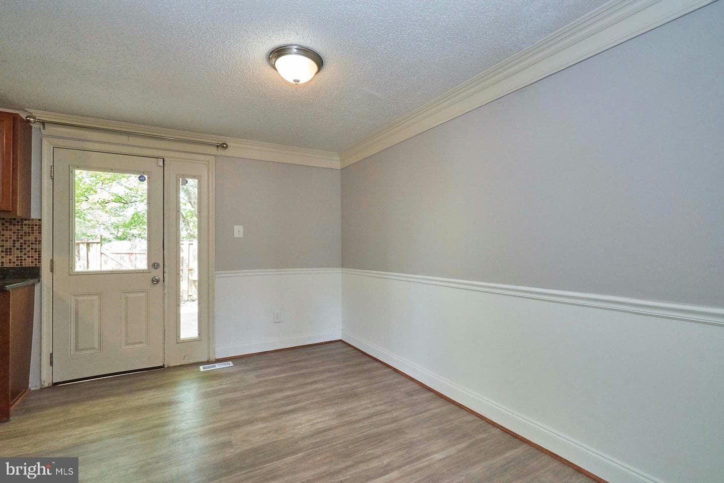 3242 Wyndale Court photo 9