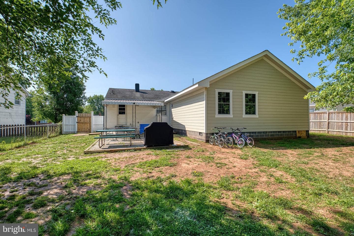 9444 Lafayette Avenue photo 24