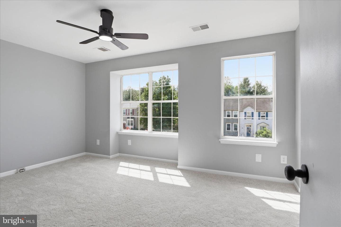 3072 Antrim Circle photo 10