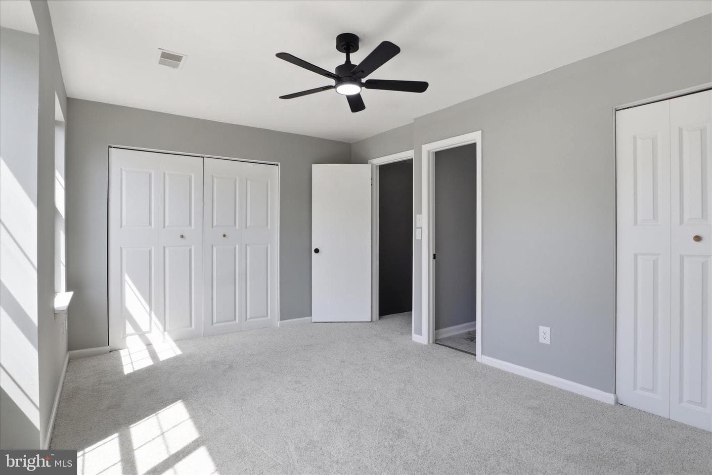 3072 Antrim Circle photo 11