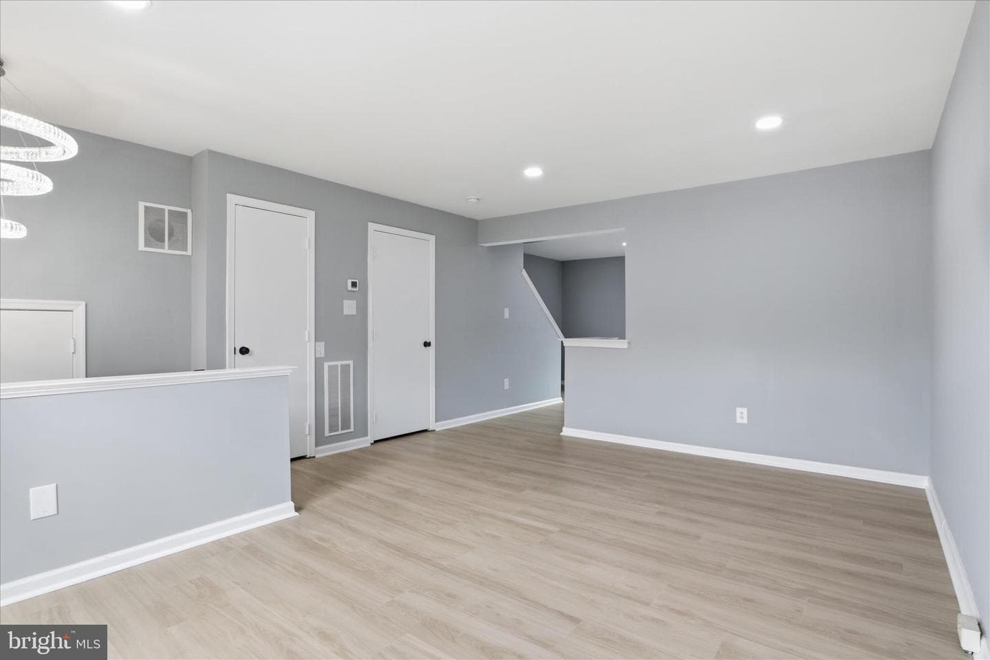 3072 Antrim Circle photo 6