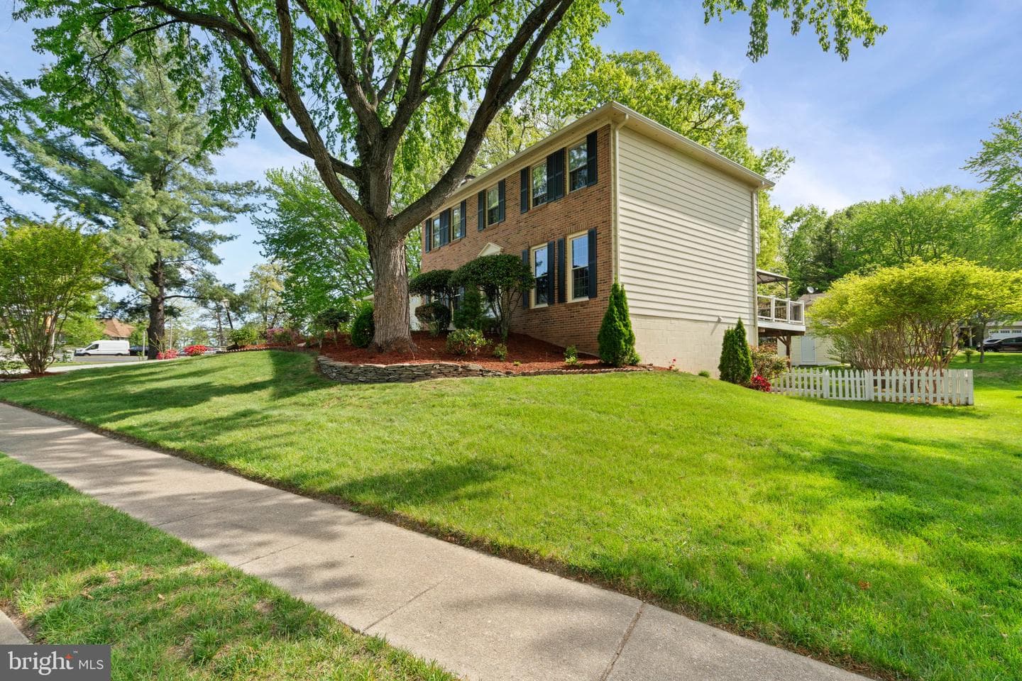12461 Hedges Run Drive photo 4