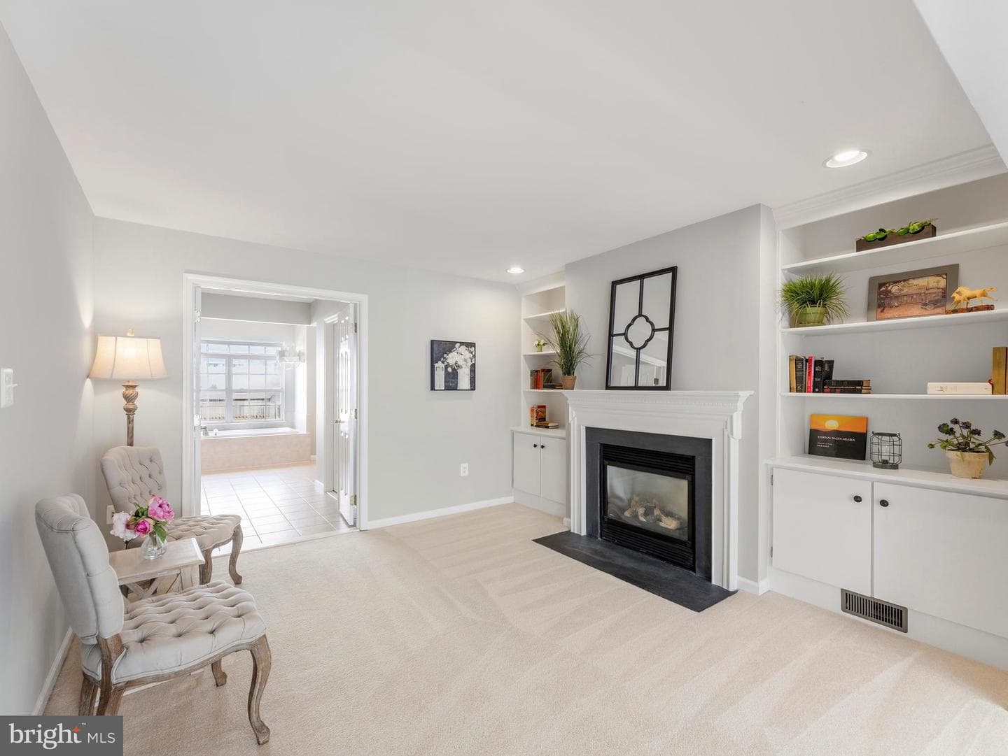 13814 Custis Square photo 23