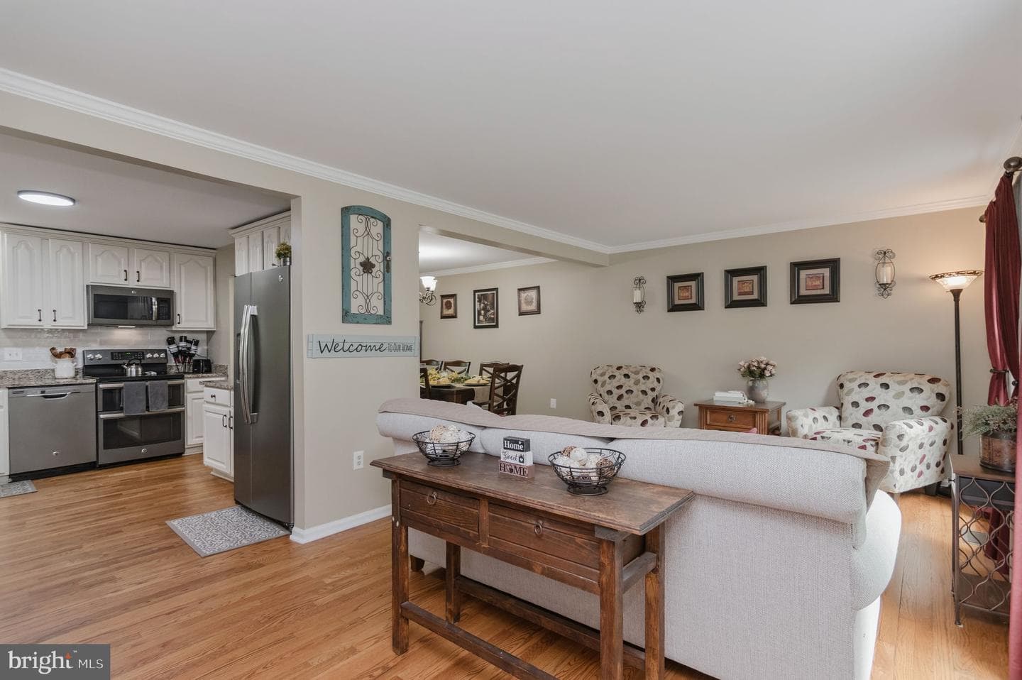 2502 Tabor Court photo 4