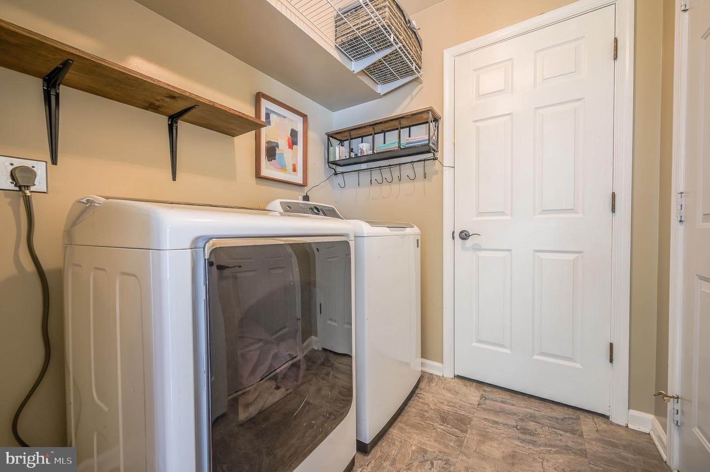 16087 Olmstead Lane photo 19