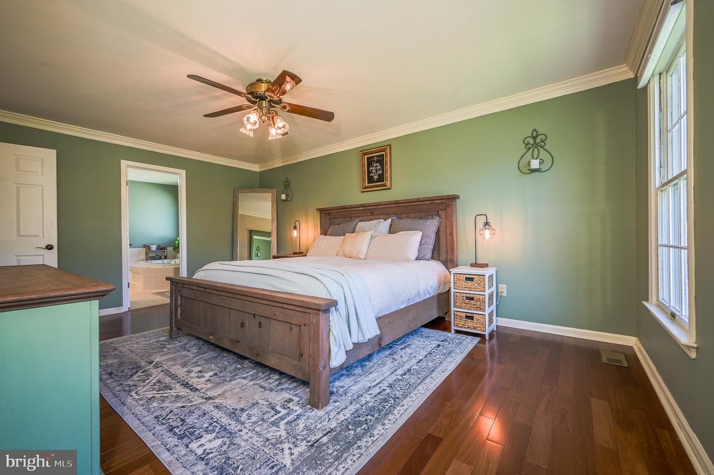 16087 Olmstead Lane photo 22