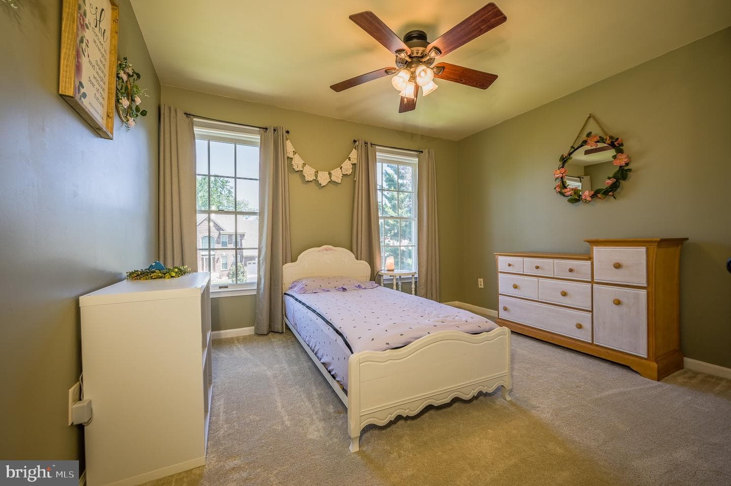 16087 Olmstead Lane photo 26