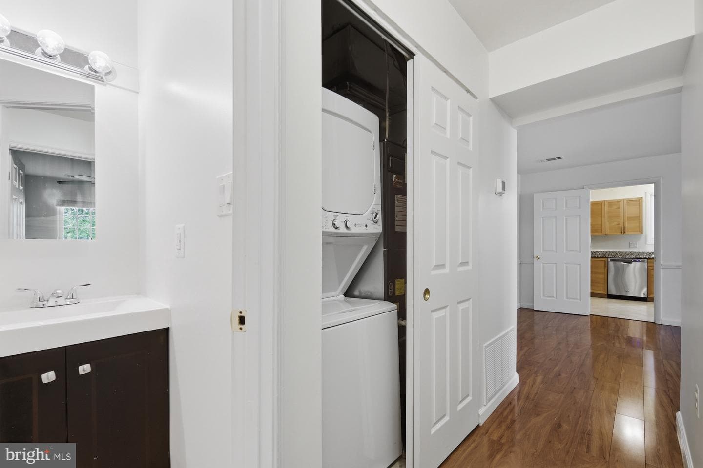 2832 Chablis Circle photo 6