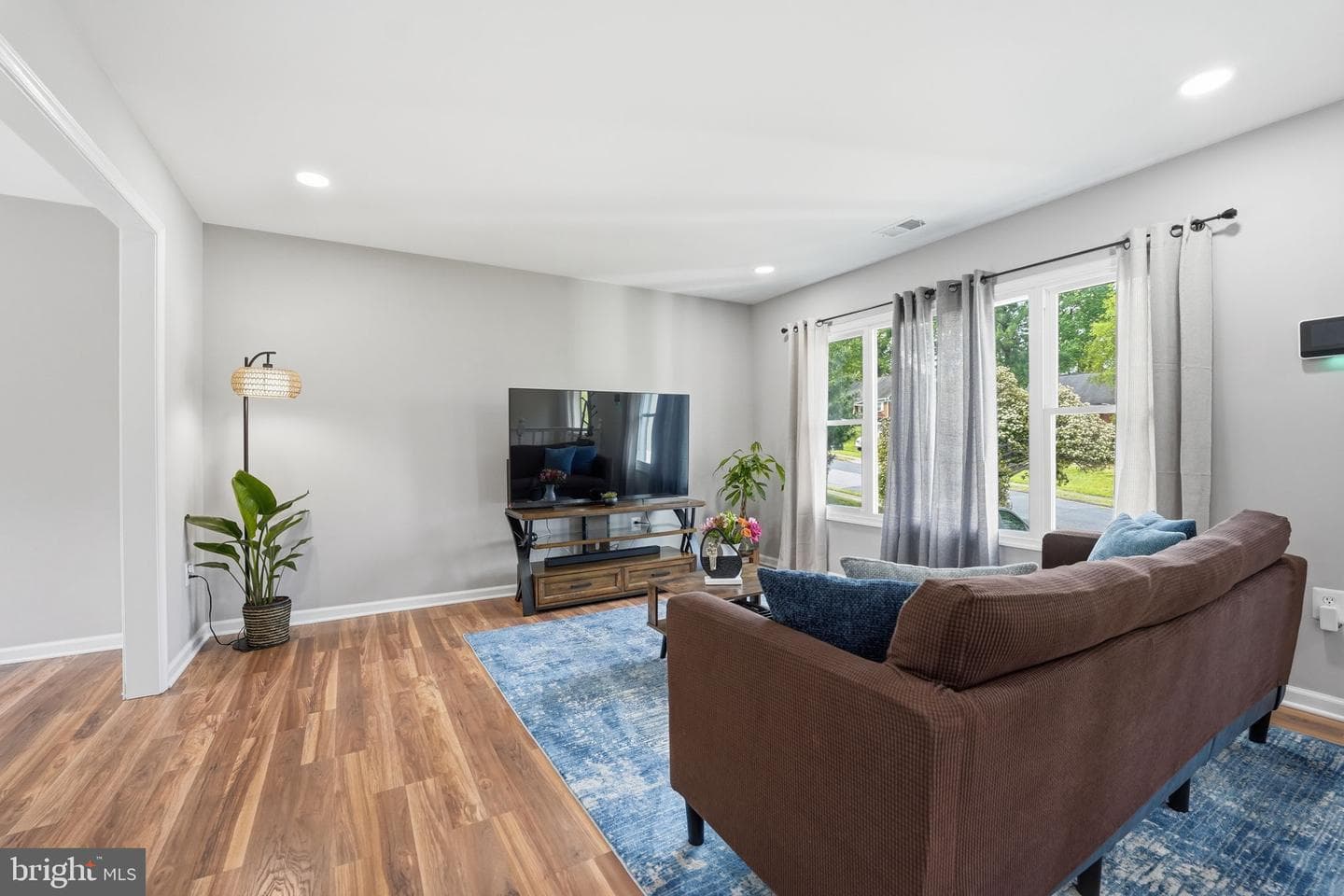 3008 Albany Court photo 2