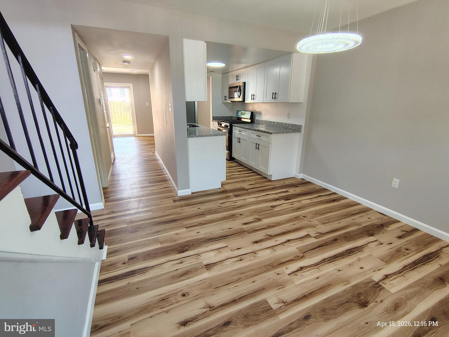 14627 Bakersfield Street photo 6