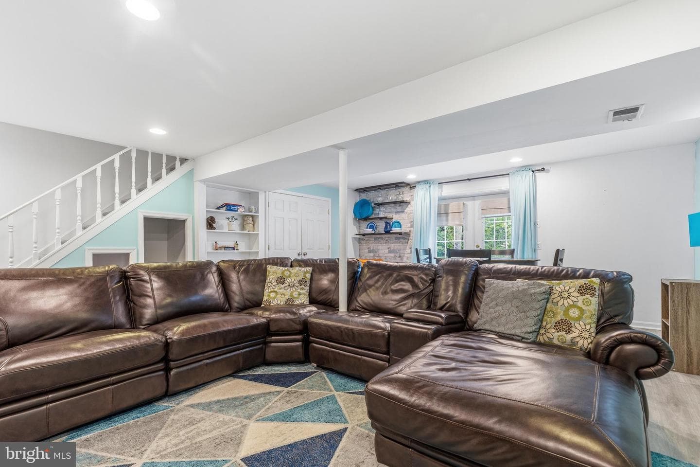 16040 Laconia Circle photo 32