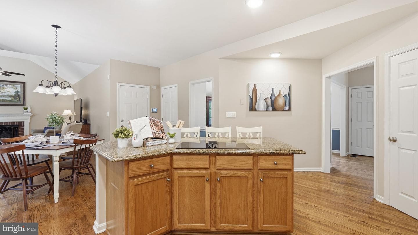 4281 Wiltshire Place photo 14
