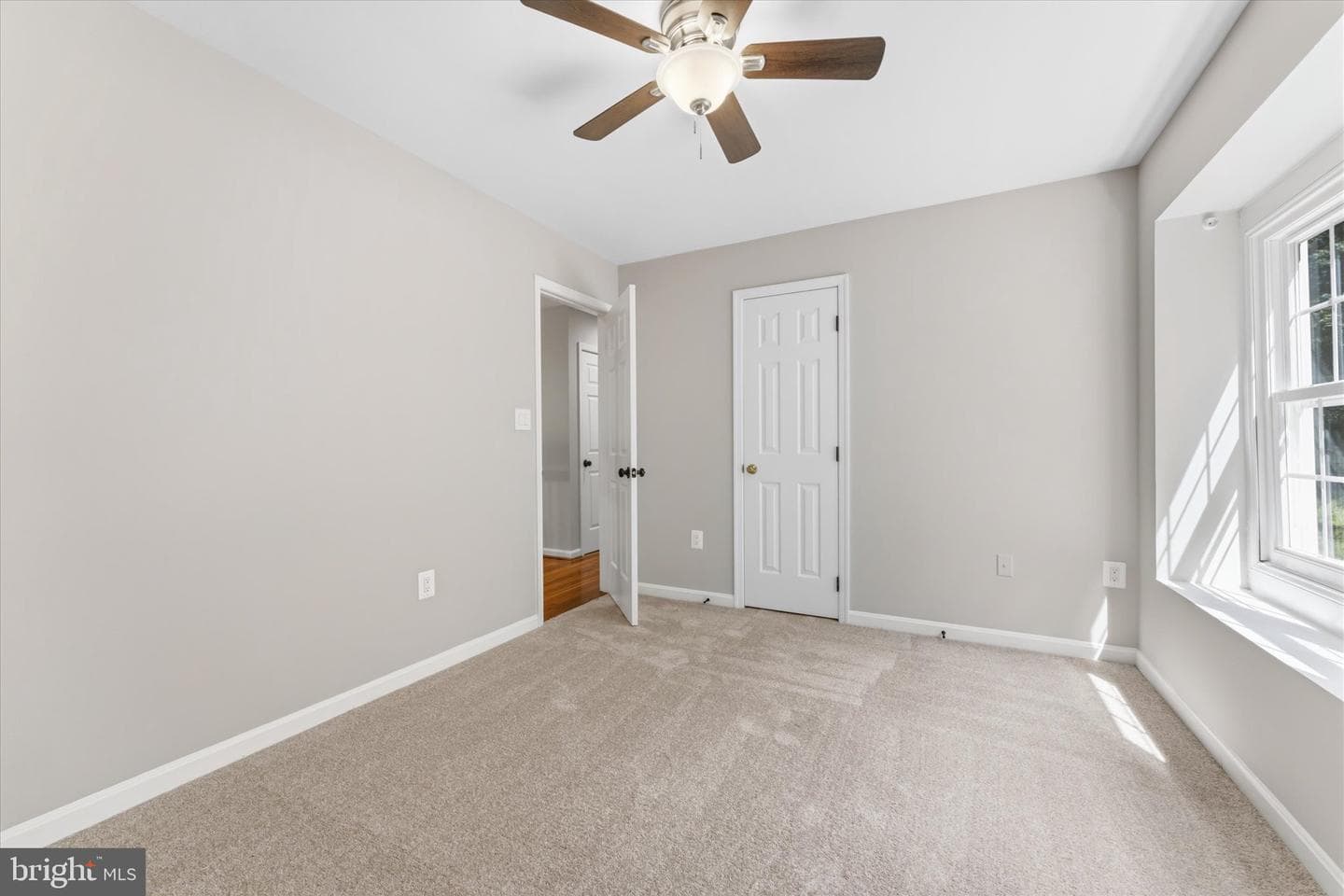 8047 Counselor Road photo 28