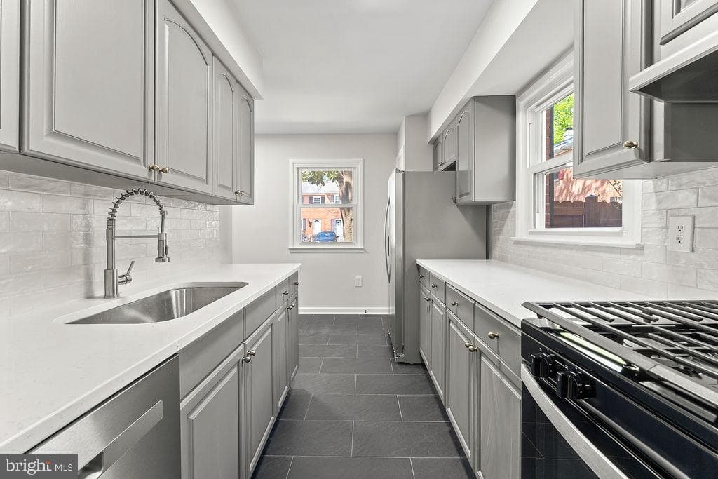 14724 Barksdale Street photo 10