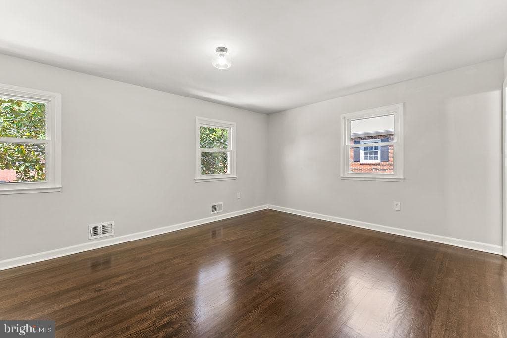 14724 Barksdale Street photo 23