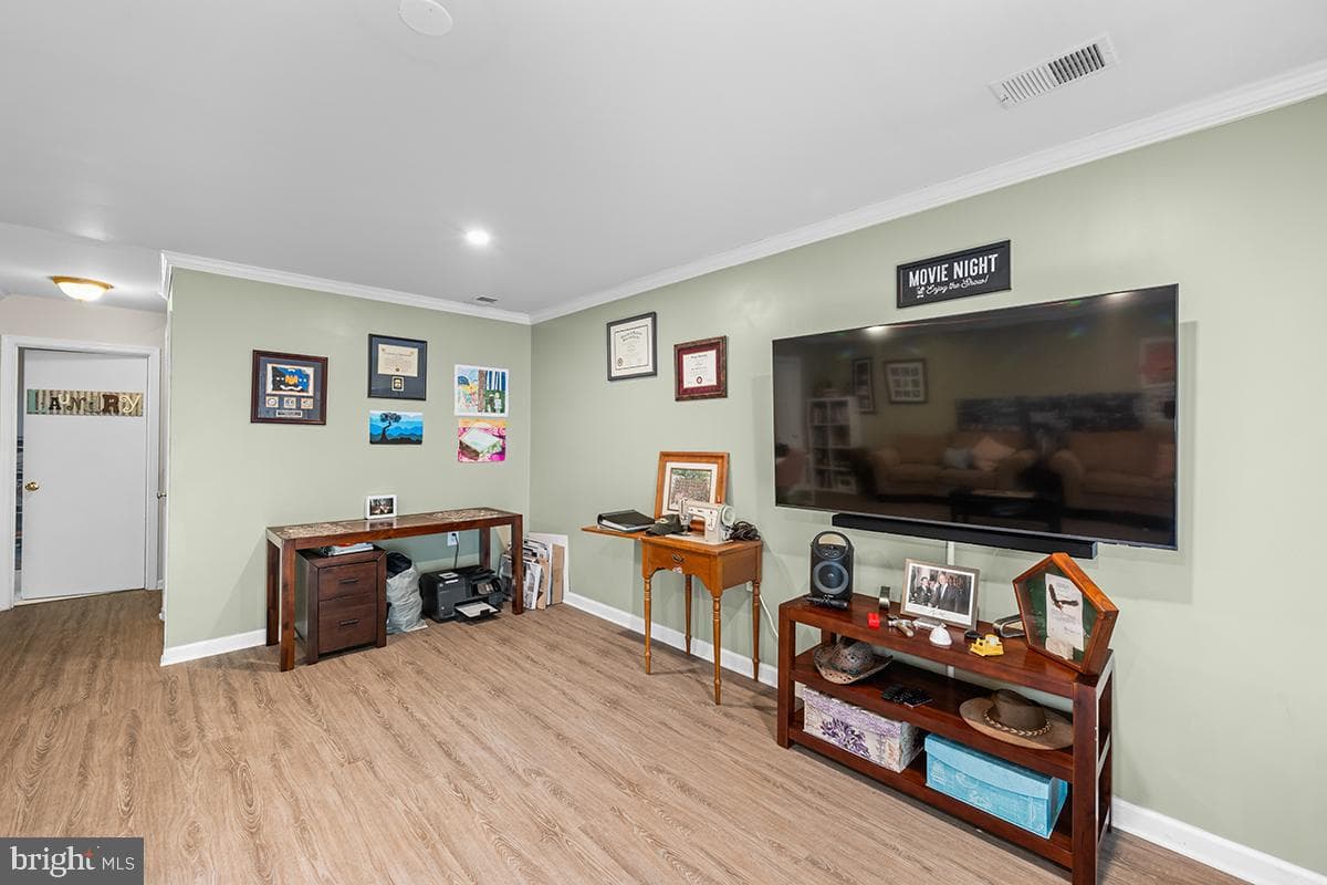 12207 Cinnamon Street photo 9