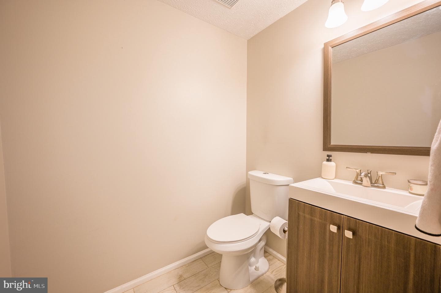 15009 Woodglen Court photo 14